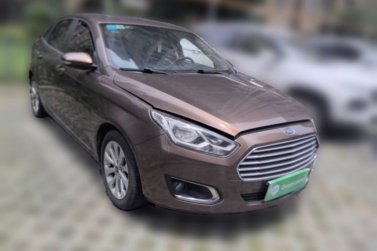 Used Ford Escort 2015 1.5L Automatic Fashion Model Exterior 2