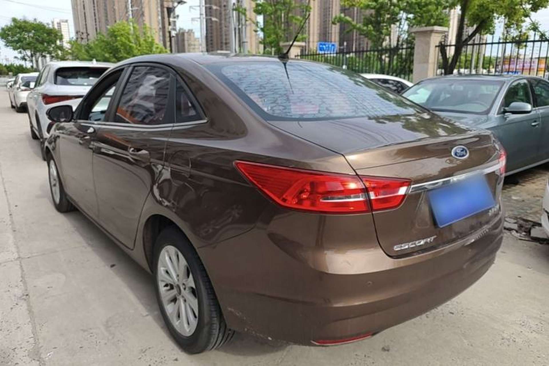 Used Ford Escort 2015 1.5L Automatic Fashion Model Exterior 2