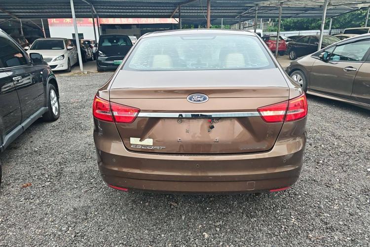 Used Ford Escort 2015 1.5L Automatic Fashion Model Exterior 4