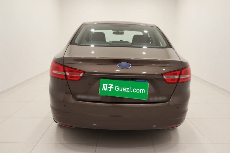 Used Ford Escort 2015 1.5L Automatic Comfort Edition Exterior 4