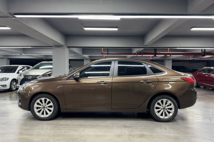 Used Ford Escort 2015 1.5L Manual Fashion Edition Exterior 7