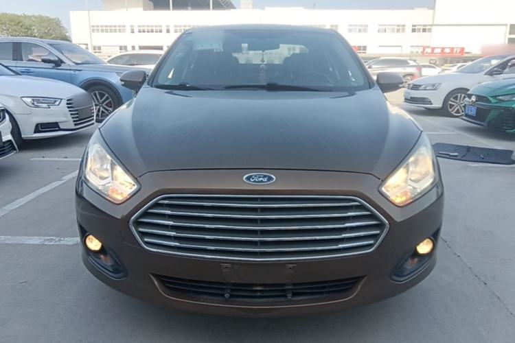 Used Ford Escort 2015 1.5L Automatic Comfort Edition Front