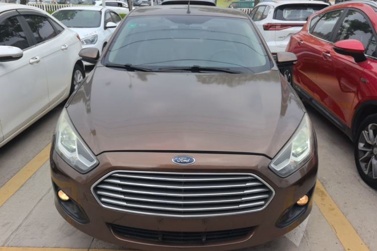 Used Ford Escort 2015 1.5L Automatic Comfort Edition Front