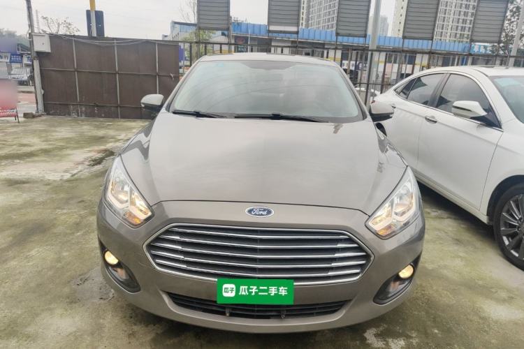 Used Ford Escort 2015 1.5L Automatic Comfort Edition Front