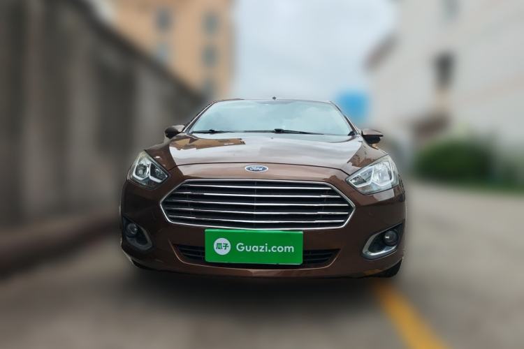 Used Ford Escort 2015 1.5L Manual Fashion Edition Front