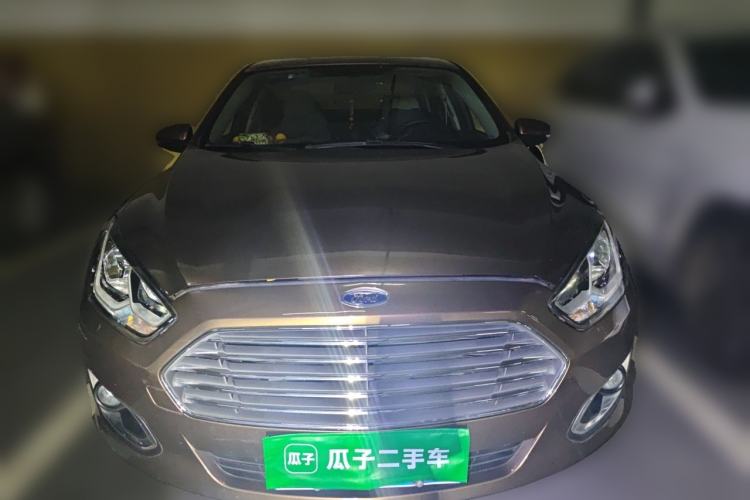Used Ford Escort 2015 1.5L Automatic Fashion Model Front