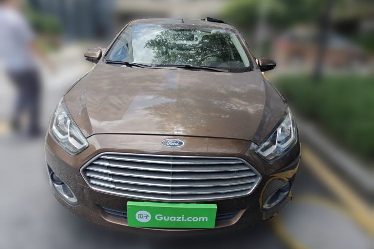 Used Ford Escort 2015 1.5L Automatic Fashion Model Front