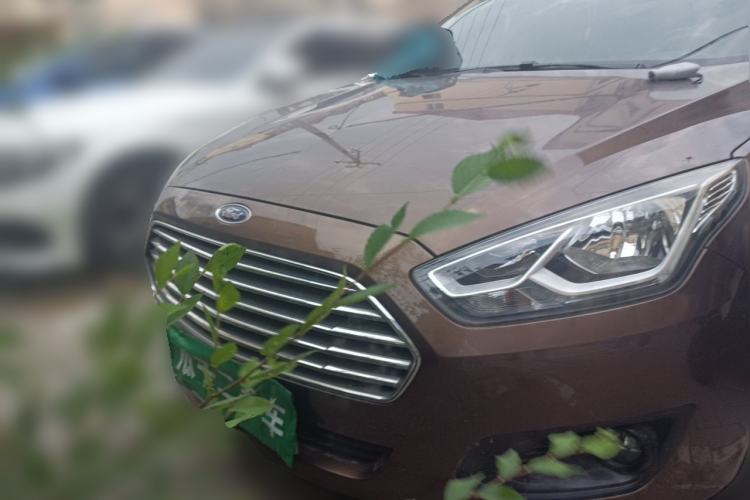 Used Ford Escort 2015 1.5L Automatic Comfort Edition Front