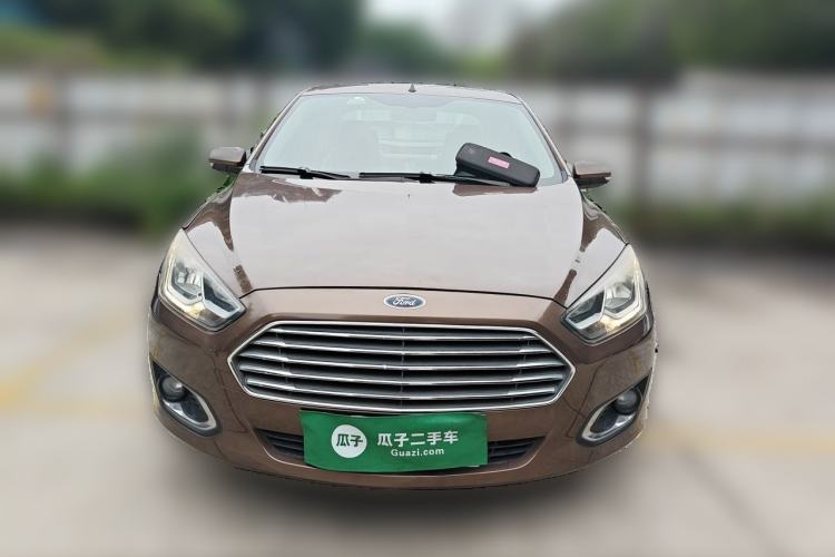 Used Ford Escort 2015 1.5L Manual Fashion Edition Front