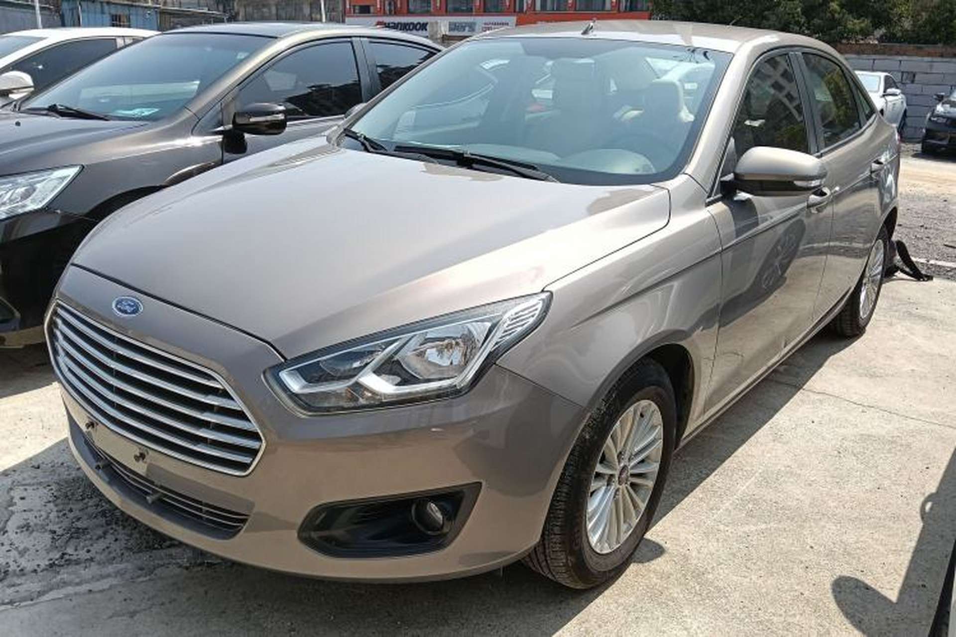 Used Ford Escort 2015 1.5L Automatic Comfort Edition Front Left 45 Deg