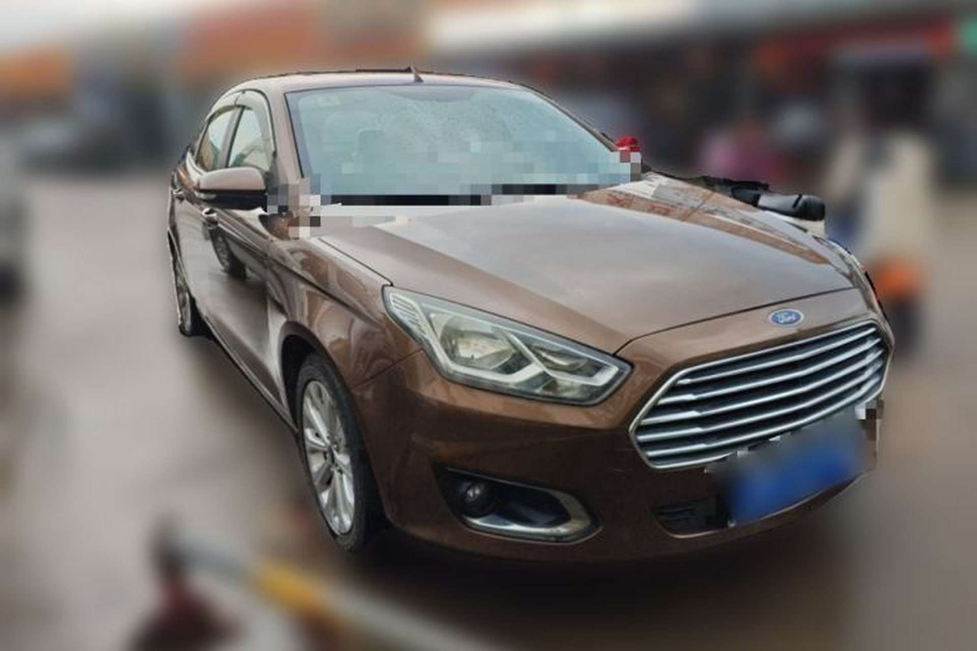 Used Ford Escort 2015 1.5L Manual Fashion Edition Front Right 45 Deg