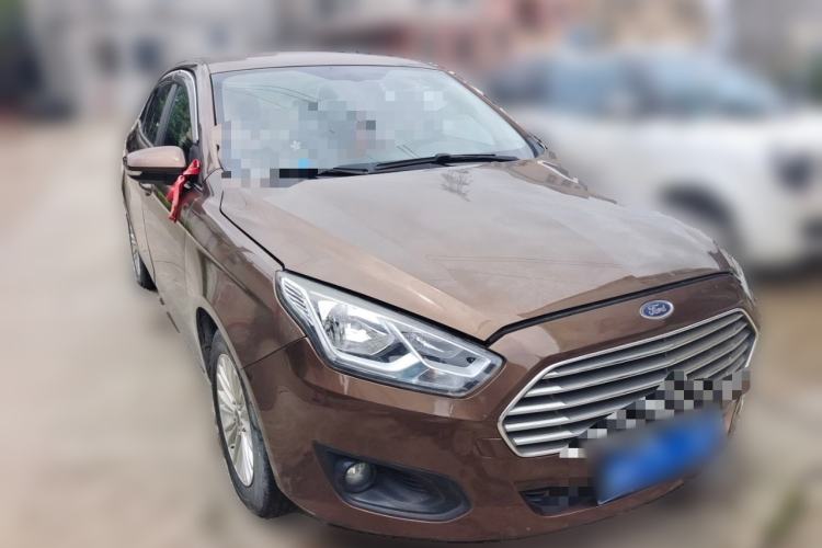 Used Ford Escort 2015 1.5L Manual Comfort Model Front Right 45 Deg