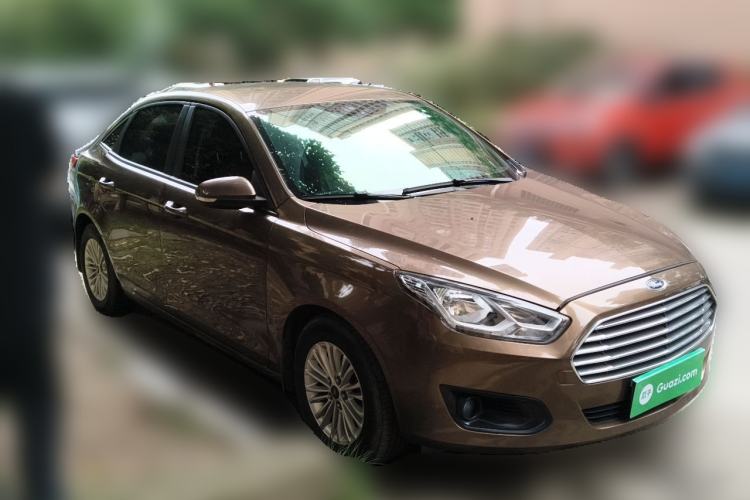 Used Ford Escort 2015 1.5L Automatic Comfort Edition Front Right 45 Deg
