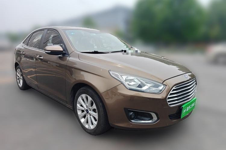 Used Ford Escort 2015 1.5L Automatic Fashion Model Front Right 45 Deg