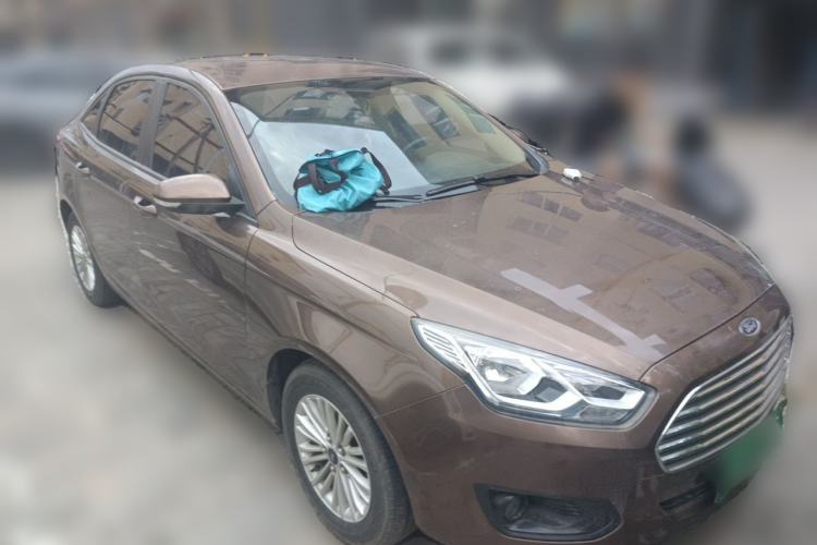 Used Ford Escort 2015 1.5L Automatic Comfort Edition Front Right 45 Deg