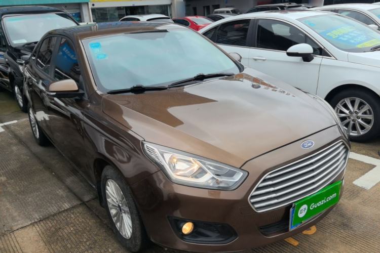 Used Ford Escort 2015 1.5L Automatic Comfort Edition Front Right 45 Deg
