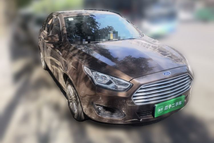 Used Ford Escort 2015 1.5L Automatic Comfort Edition Front Right 45 Deg