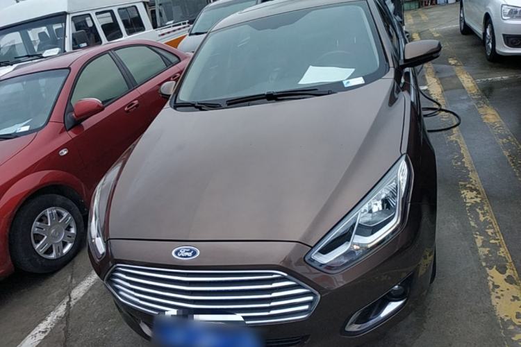 Used Ford Escort 2015 1.5L Automatic Fashion Model Front