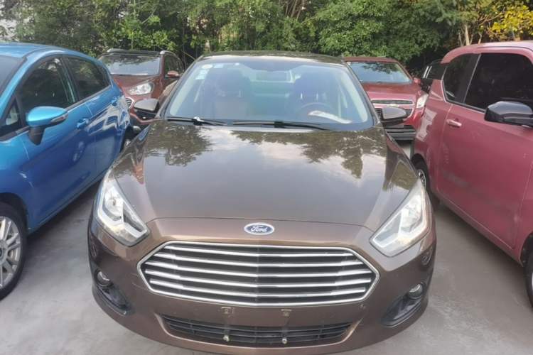Used Ford Escort 2015 1.5L Automatic Comfort Edition Front