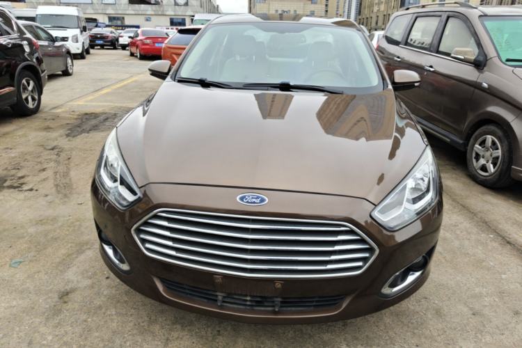 Used Ford Escort 2015 1.5L Automatic Fashion Model Front