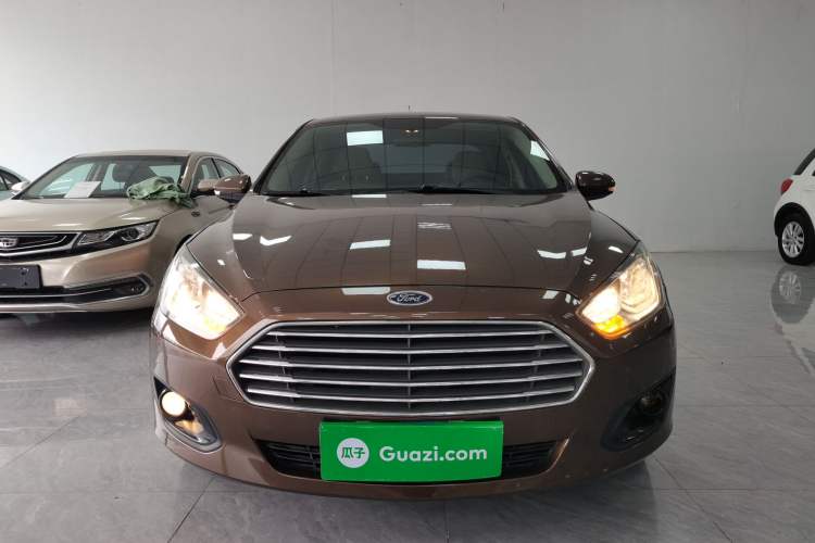 Used Ford Escort 2015 1.5L Manual Comfort Model Front