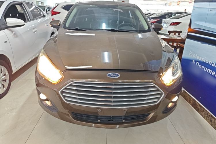 Used Ford Escort 2015 1.5L Manual Comfort Model Front
