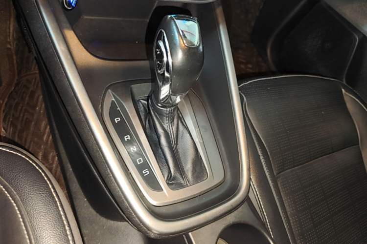 Used Ford Escort 2015 1.5L Automatic Fashion Model Gear Lever