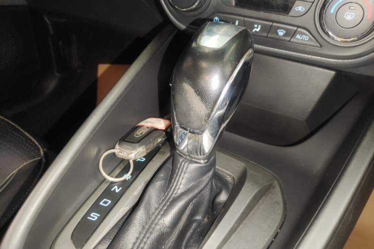 Used Ford Escort 2015 1.5L Automatic Fashion Model Gear Lever