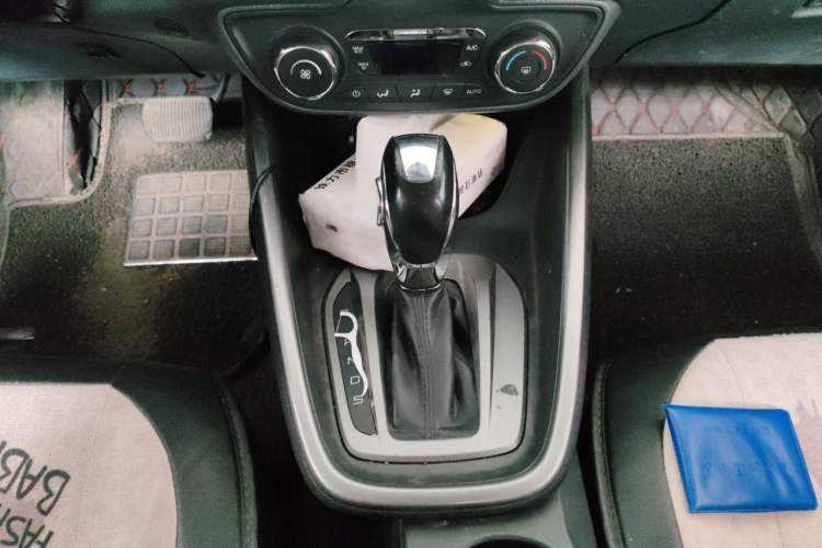 Used Ford Escort 2015 1.5L Automatic Fashion Model Gear Lever