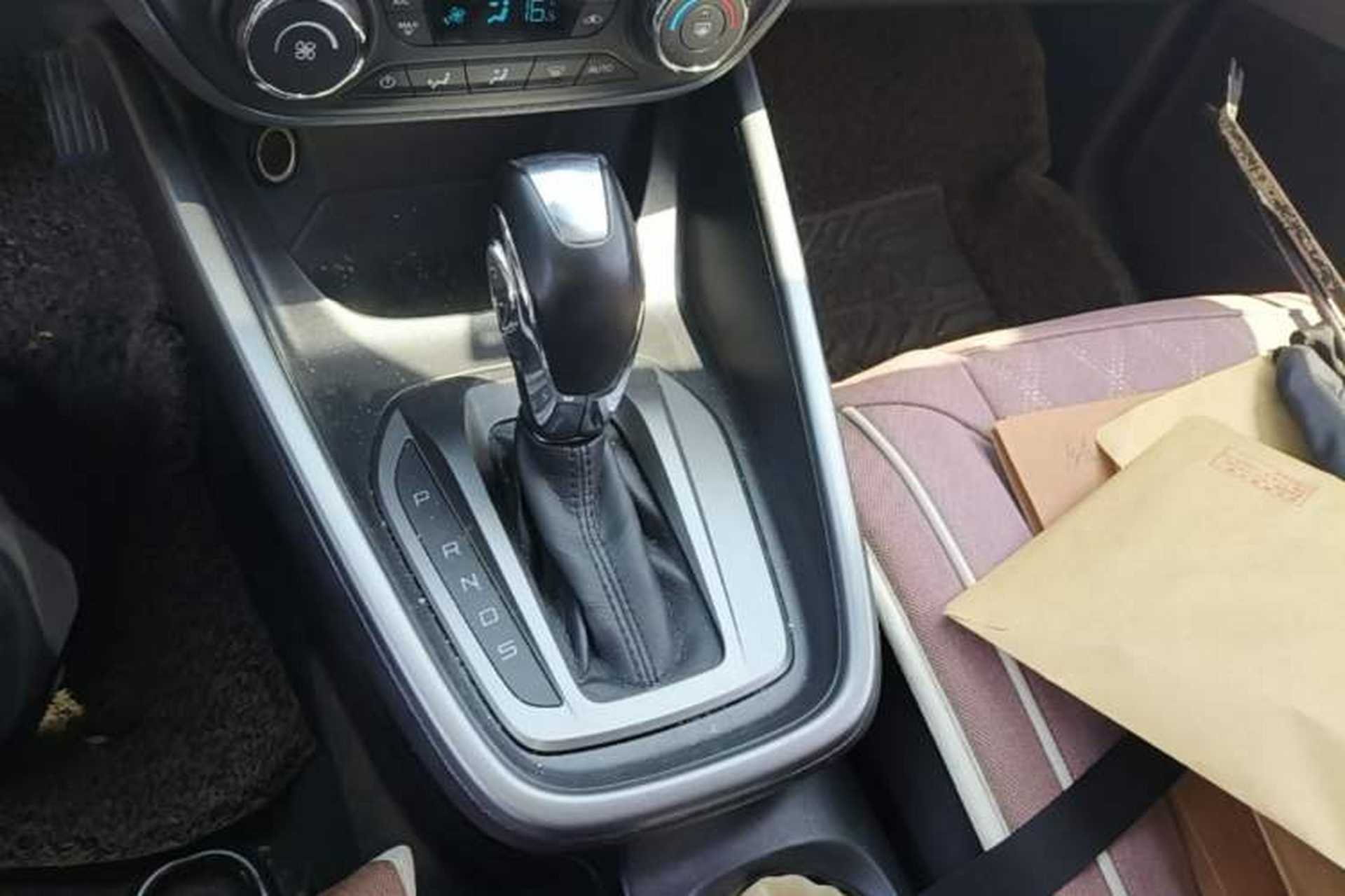 Used Ford Escort 2015 1.5L Automatic Fashion Model Gear Lever