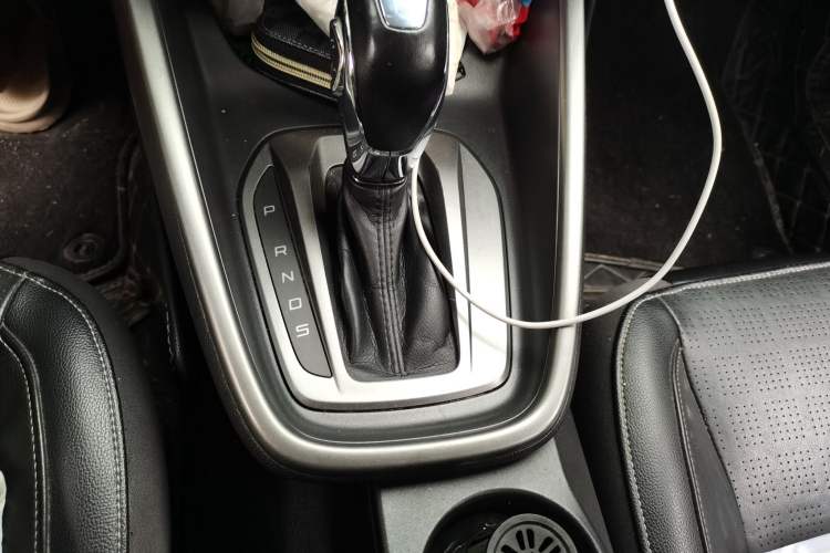Used Ford Escort 2015 1.5L Automatic Fashion Model Gear Lever