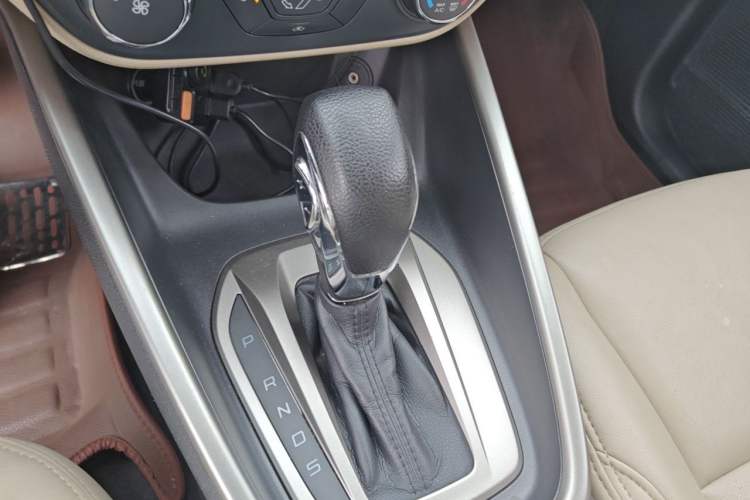 Used Ford Escort 2015 1.5L Automatic Comfort Edition Gear Lever