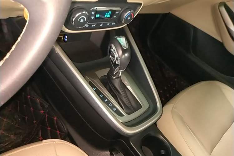 Used Ford Escort 2015 1.5L Automatic Fashion Model Gear Lever