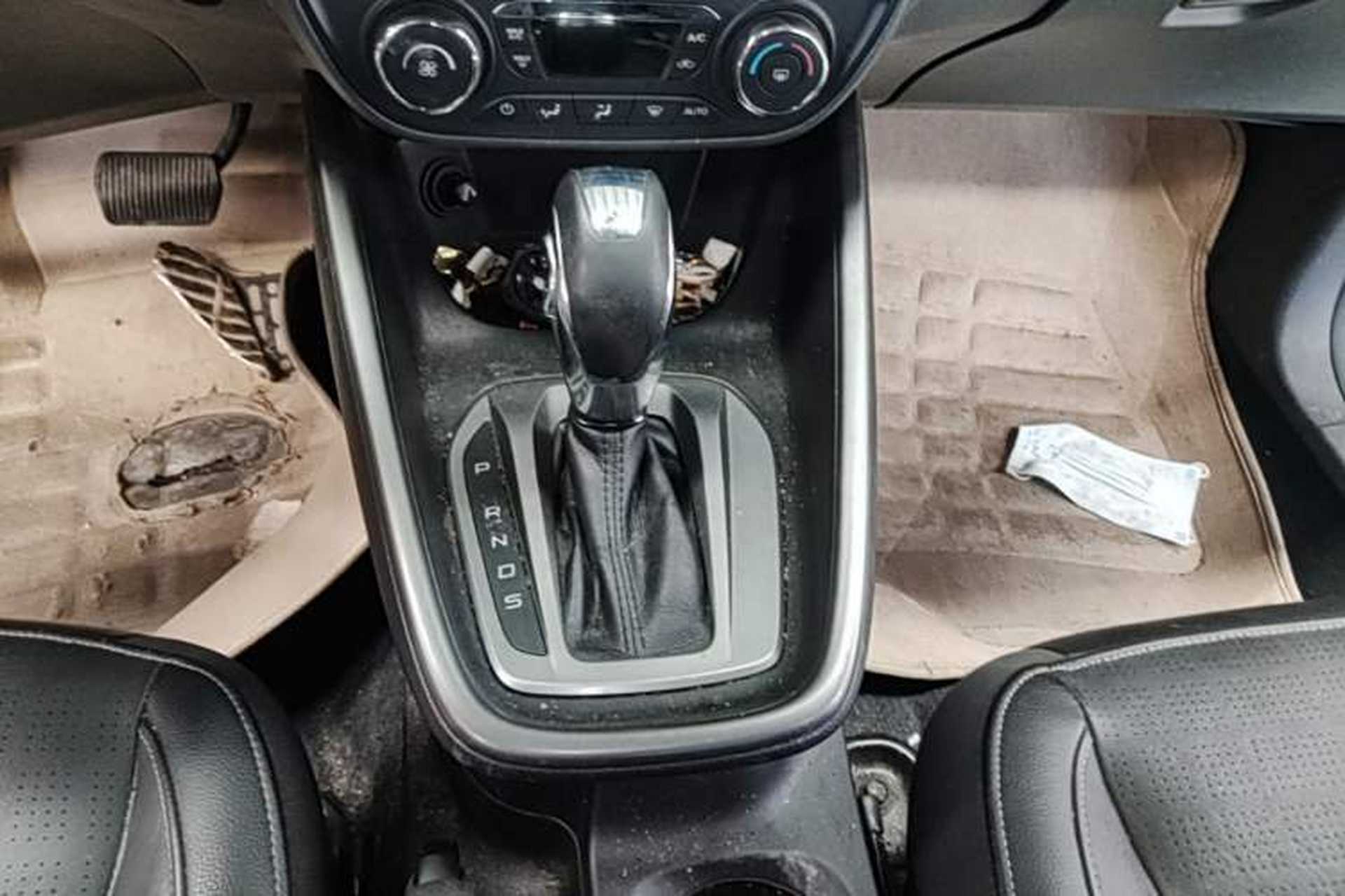 Used Ford Escort 2015 1.5L Automatic Fashion Model Gear Lever