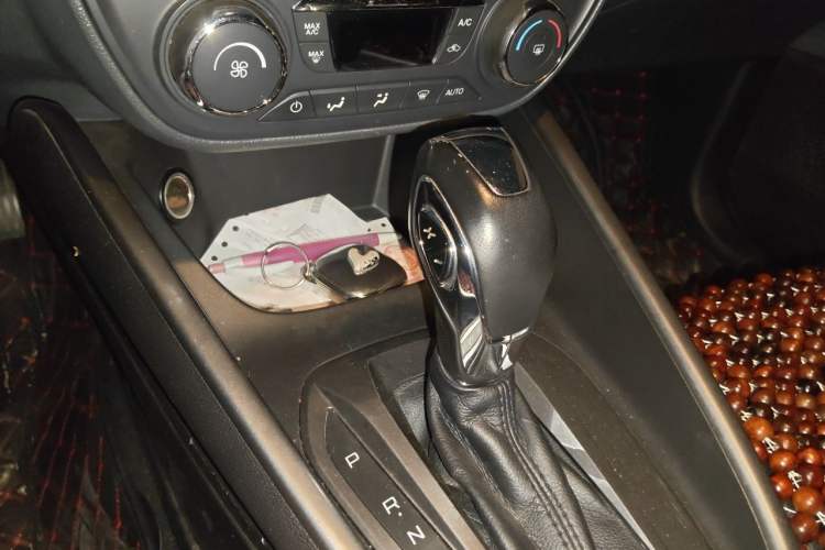 Used Ford Escort 2015 1.5L Automatic Fashion Model Gear Lever