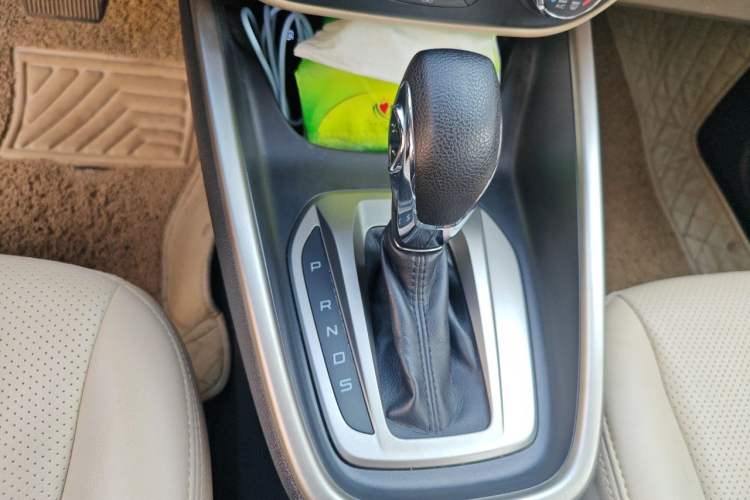 Used Ford Escort 2015 1.5L Automatic Comfort Edition Gear Lever