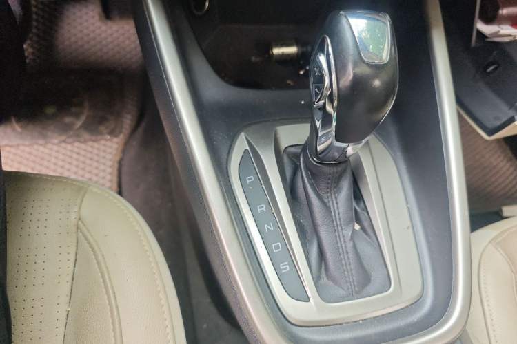 Used Ford Escort 2015 1.5L Automatic Fashion Model Gear Lever