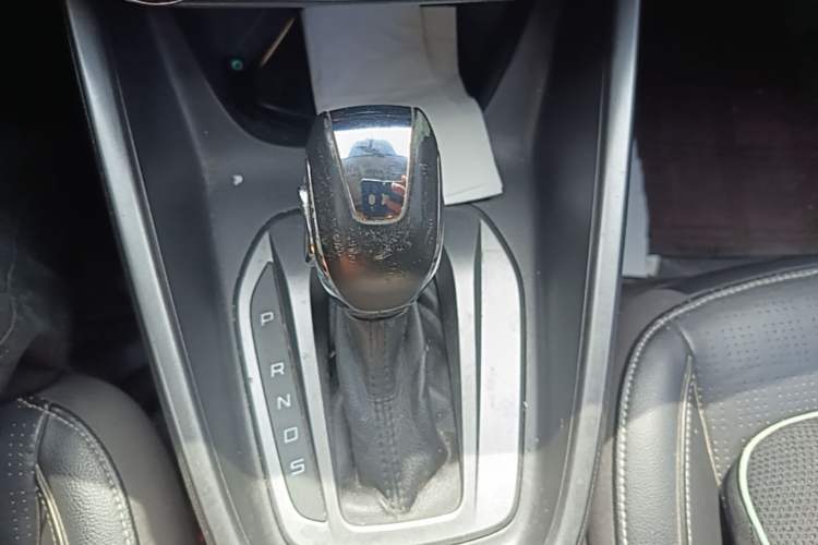 Used Ford Escort 2015 1.5L Automatic Fashion Model Gear Lever