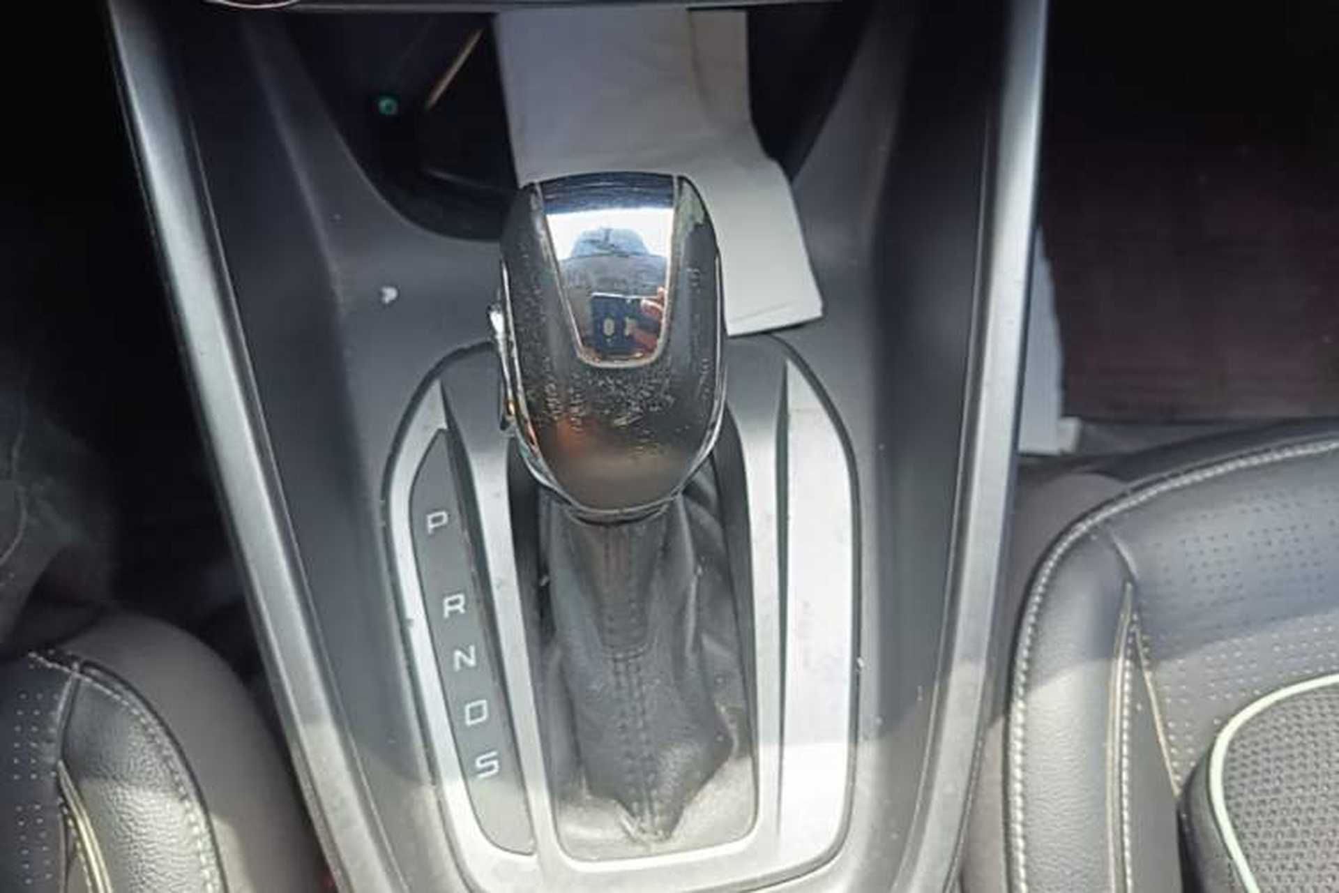 Used Ford Escort 2015 1.5L Automatic Fashion Model Gear Lever