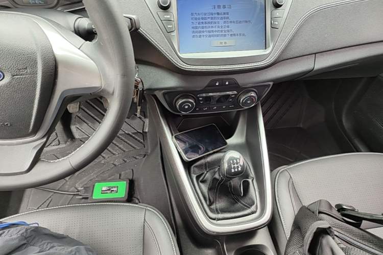 Used Ford Escort 2015 1.5L Manual Fashion Edition Gear Lever