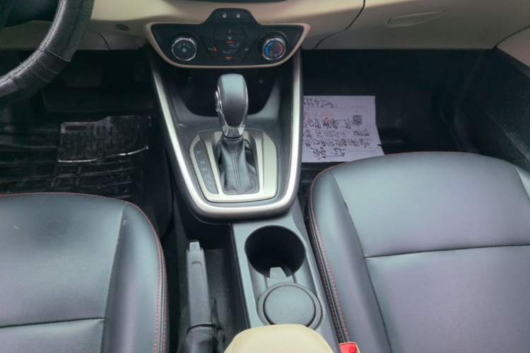 Used Ford Escort 2015 1.5L Automatic Comfort Edition Gear Lever