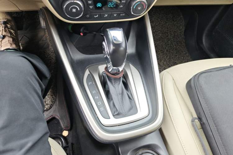 Used Ford Escort 2015 1.5L Automatic Fashion Model Gear Lever
