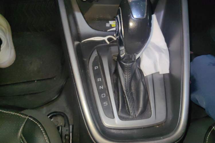 Used Ford Escort 2015 1.5L Automatic Fashion Model Gear Lever