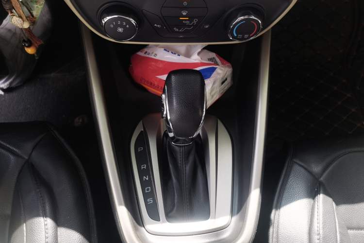 Used Ford Escort 2015 1.5L Automatic Comfort Edition Gear Lever