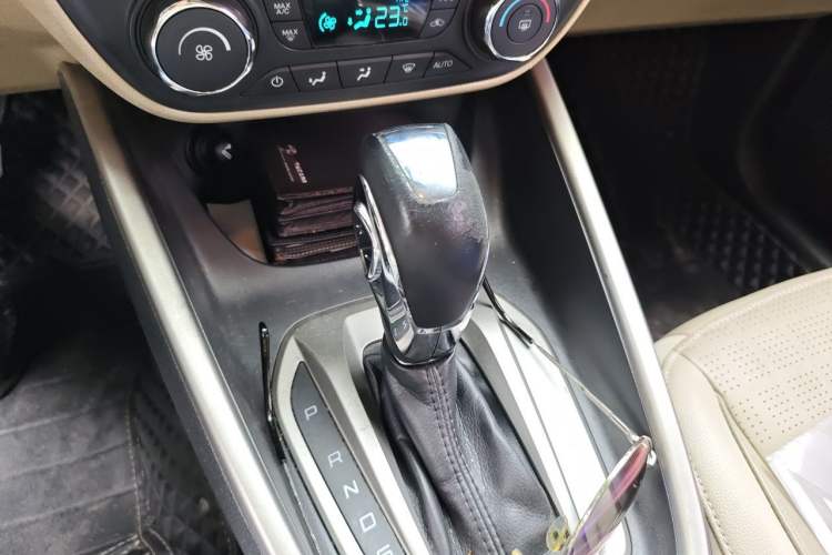 Used Ford Escort 2015 1.5L Automatic Fashion Model Gear Lever