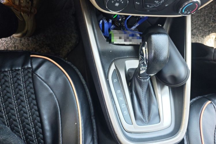 Used Ford Escort 2015 1.5L Automatic Comfort Edition Gear Lever