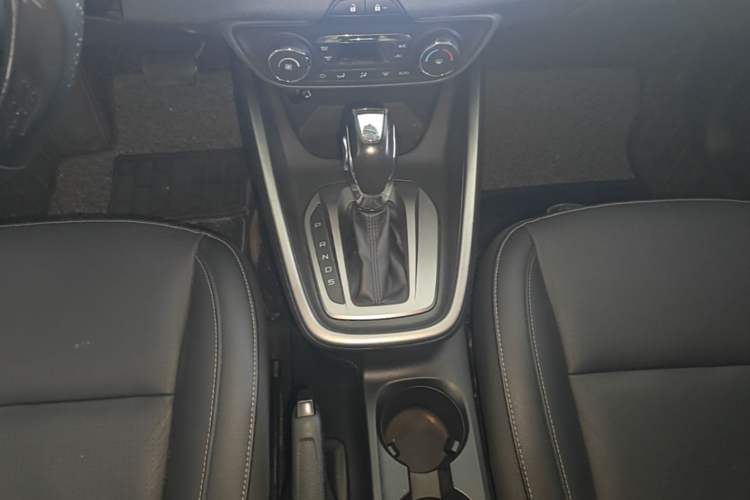 Used Ford Escort 2015 1.5L Automatic Fashion Model Gear Lever