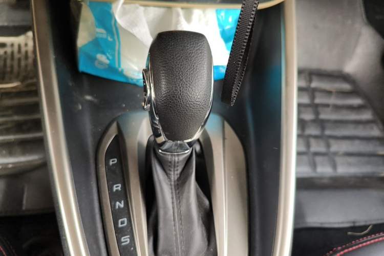 Used Ford Escort 2015 1.5L Automatic Comfort Edition Gear Lever