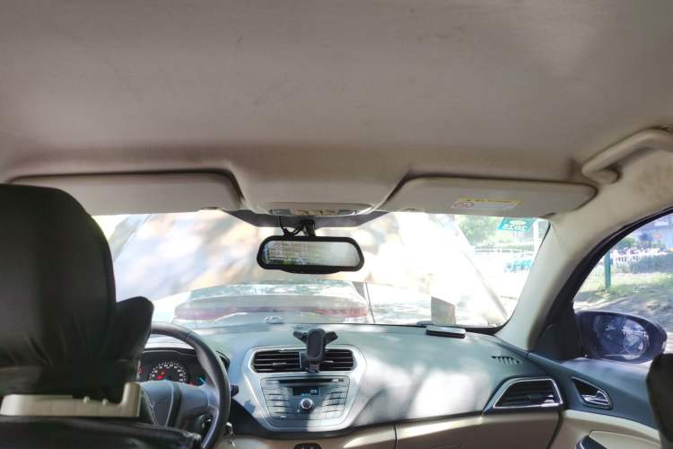 Used Ford Escort 2015 1.5L Manual Comfort Model Headliner