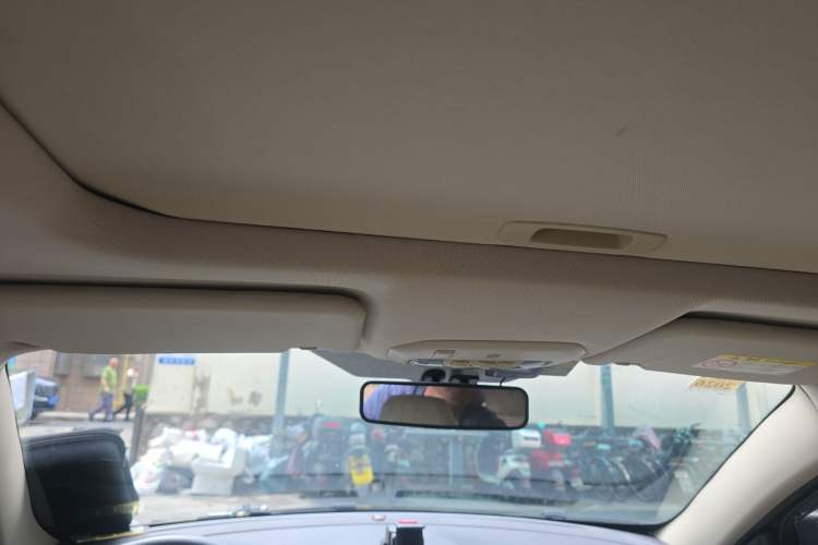 Used Ford Escort 2015 1.5L Automatic Fashion Model Headliner